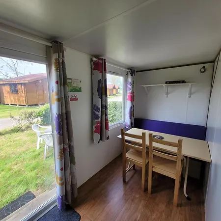 Camping Les 2 Salamandres Arces-sur-Gironde Extérieur photo