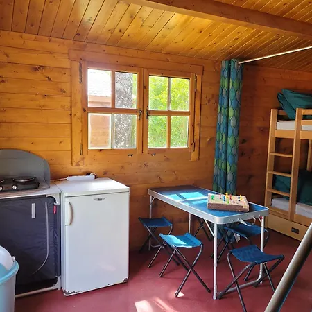 Camping Les 2 Salamandres Arces-sur-Gironde Extérieur photo