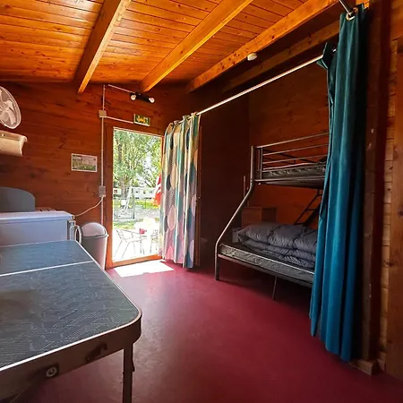 Camping Les 2 Salamandres Arces-sur-Gironde Exterior photo
