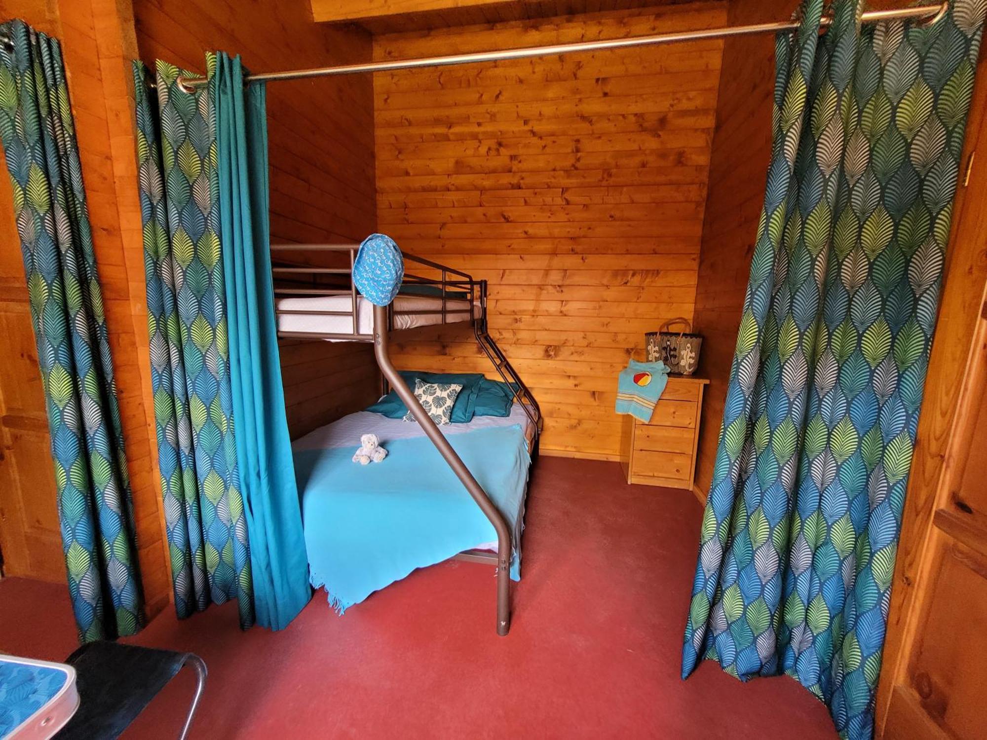 Les 2 Salamandres Campsite Arces-sur-Gironde